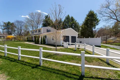 9 Carolan Avenue Hampton NH 03842-1546