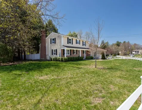9 Carolan Avenue Hampton NH 03842-1546