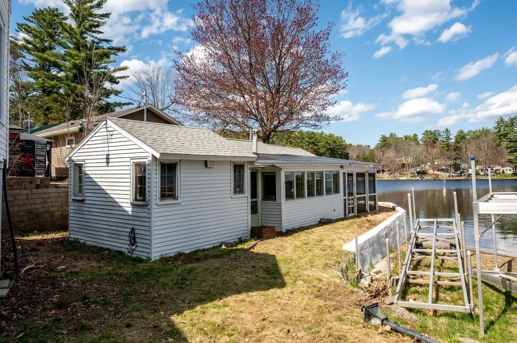 48 Kingsbury Drive Milton NH 03851