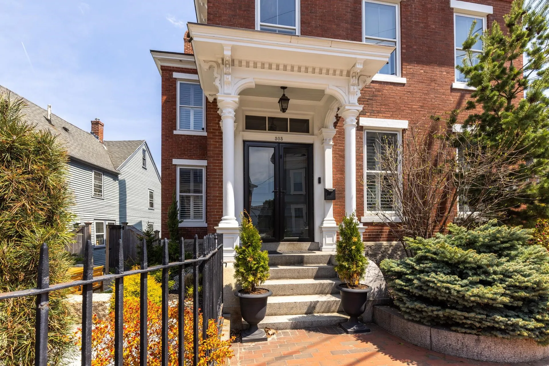 303 Pleasant Street Portsmouth NH 03801