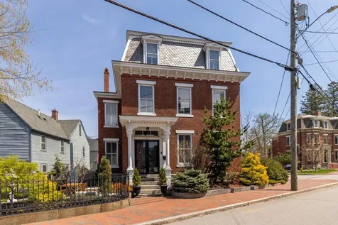 303 Pleasant Street Portsmouth NH 03801