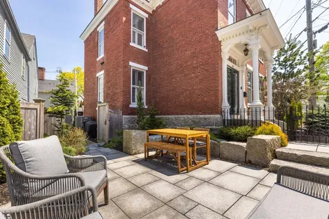 303 Pleasant Street Portsmouth NH 03801