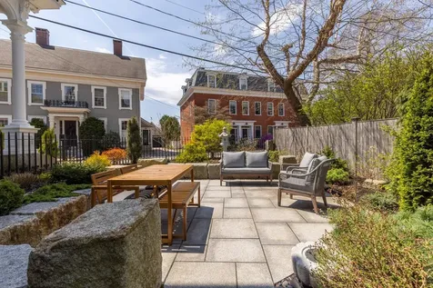303 Pleasant Street Portsmouth NH 03801