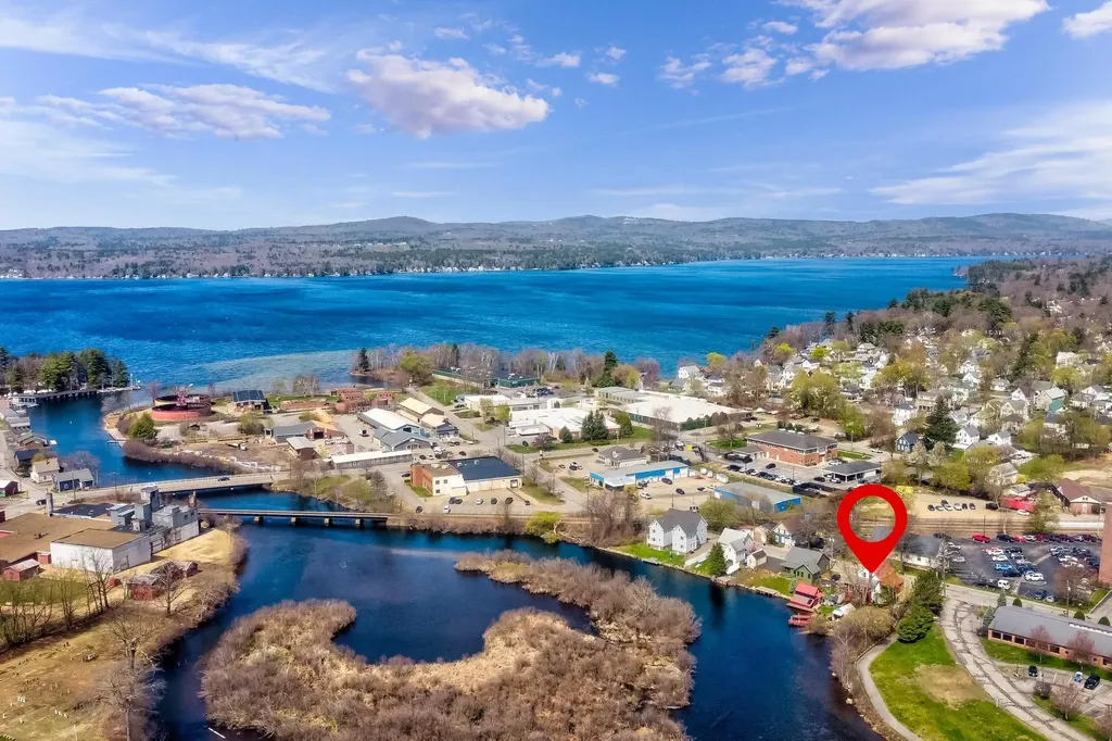 92 Water Street Laconia NH 03246