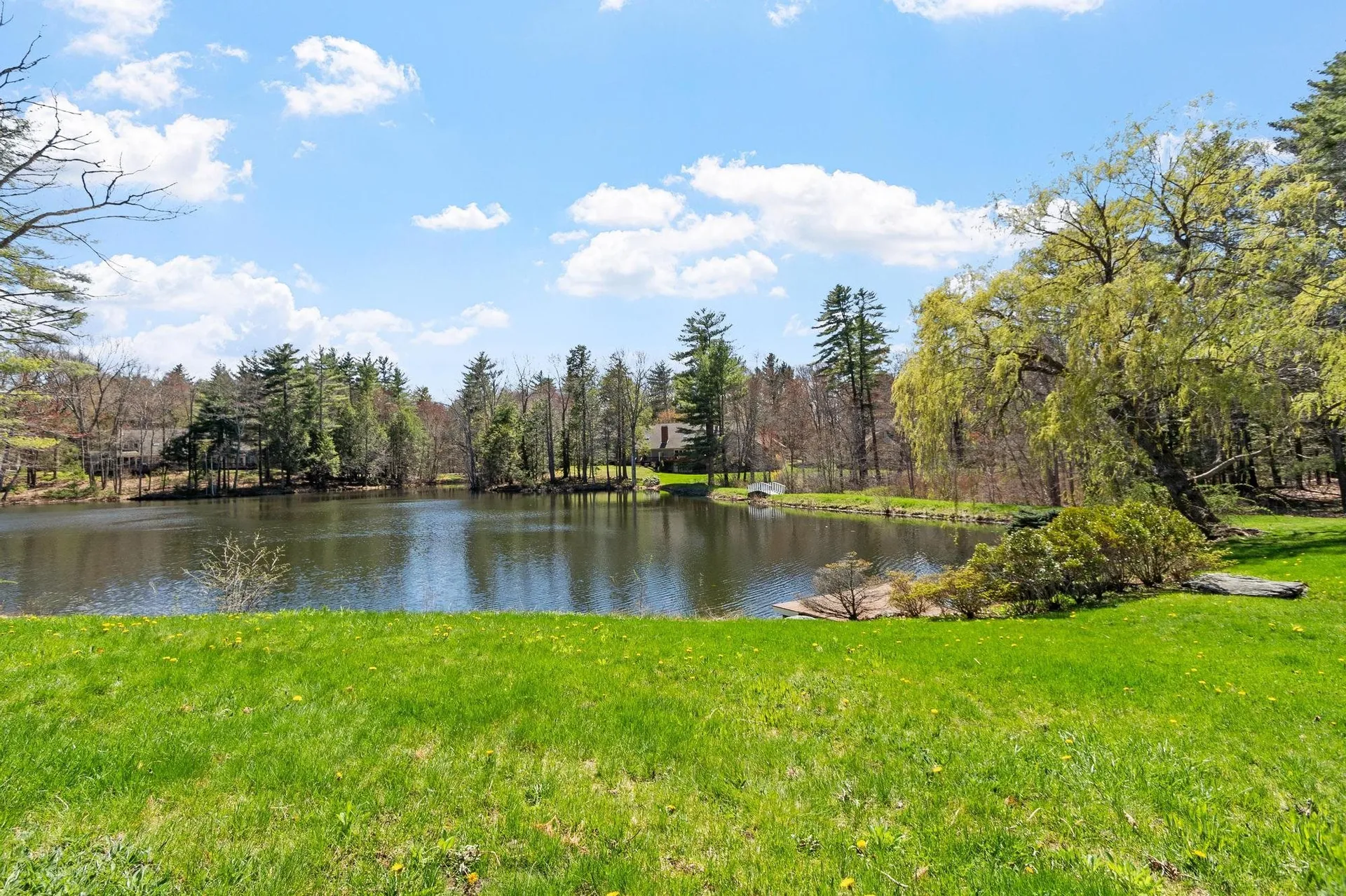 21 Peninsula Drive Stratham NH 03885