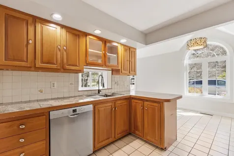 21 Peninsula Drive Stratham NH 03885