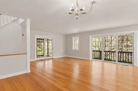 21 Peninsula Drive Stratham NH 03885