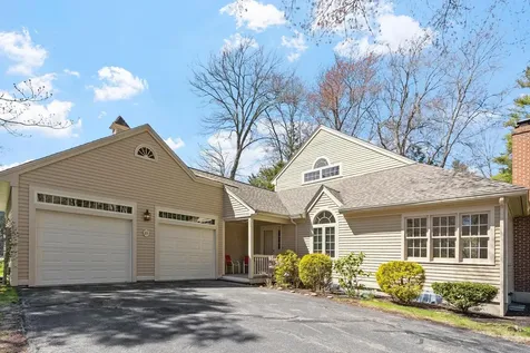 21 Peninsula Drive Stratham NH 03885
