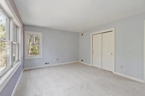 21 Peninsula Drive Stratham NH 03885