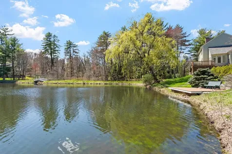 21 Peninsula Drive Stratham NH 03885