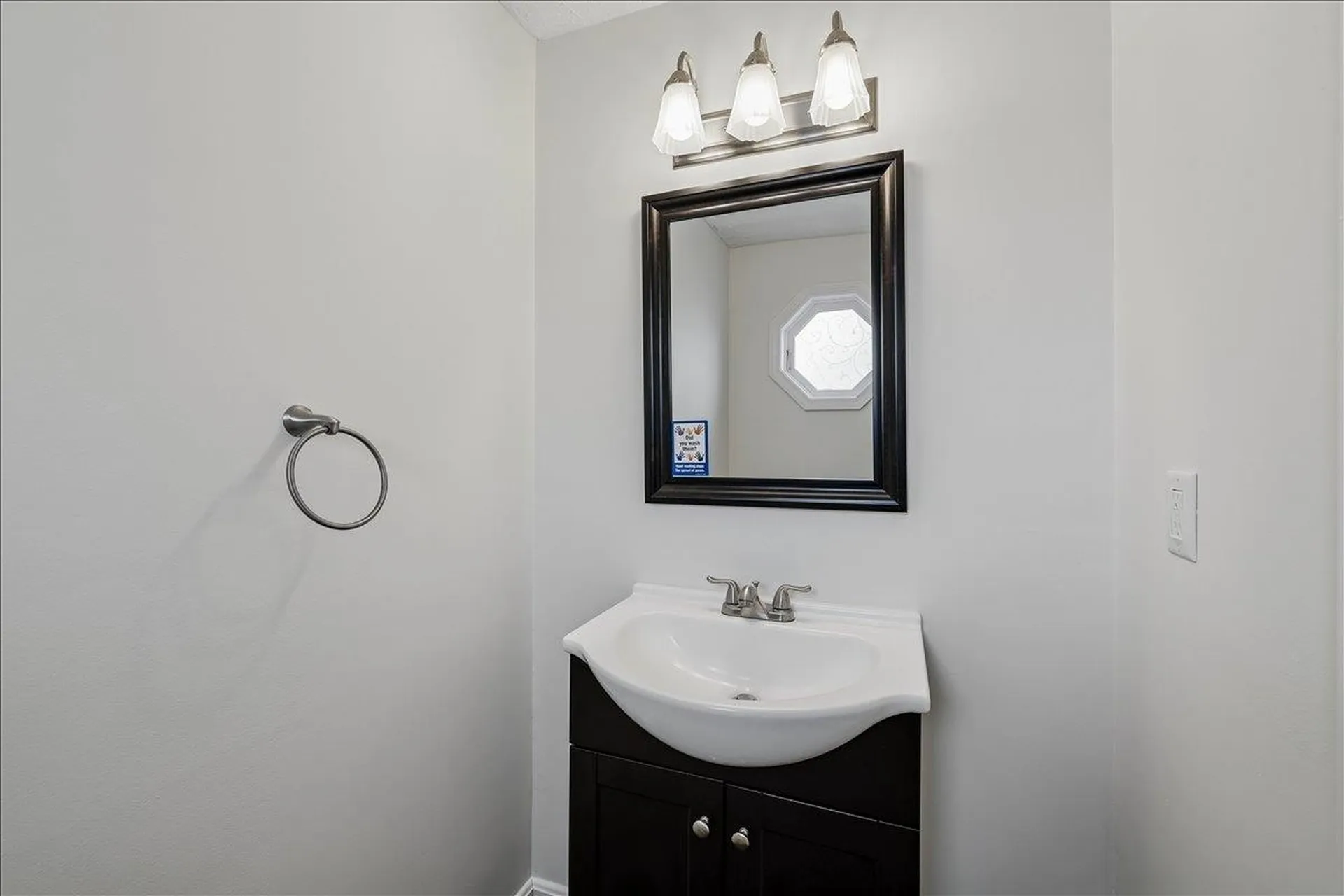 7 Swift Lane Merrimack NH 03054