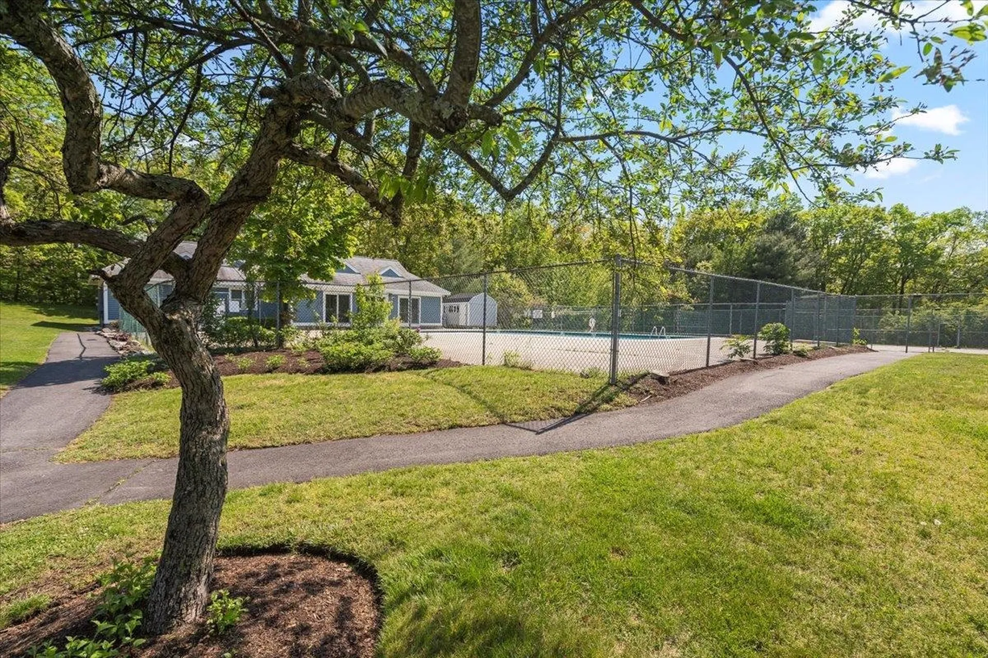 7 Swift Lane Merrimack NH 03054