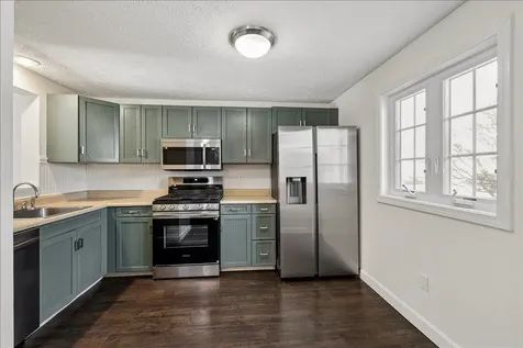 7 Swift Lane Merrimack NH 03054