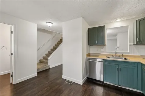 7 Swift Lane Merrimack NH 03054
