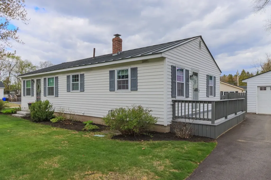 59 Manor Road Concord NH 03303