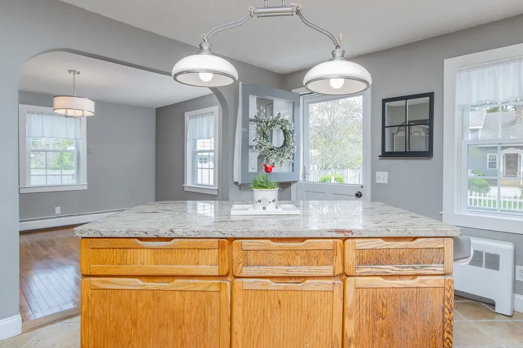 59 Manor Road Concord NH 03303