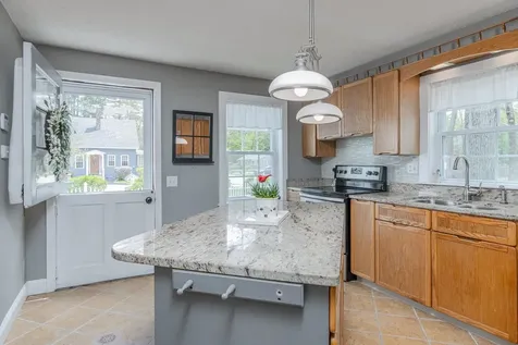 59 Manor Road Concord NH 03303