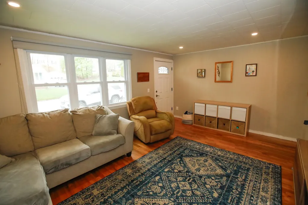 99 Saint Marie Street Manchester NH 03102