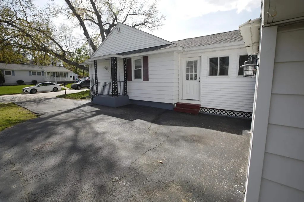 99 Saint Marie Street Manchester NH 03102