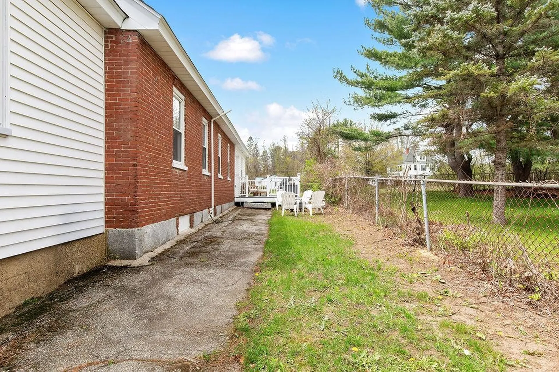 3 Loudon Road Pittsfield NH 03263