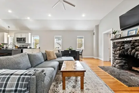 3 Loudon Road Pittsfield NH 03263