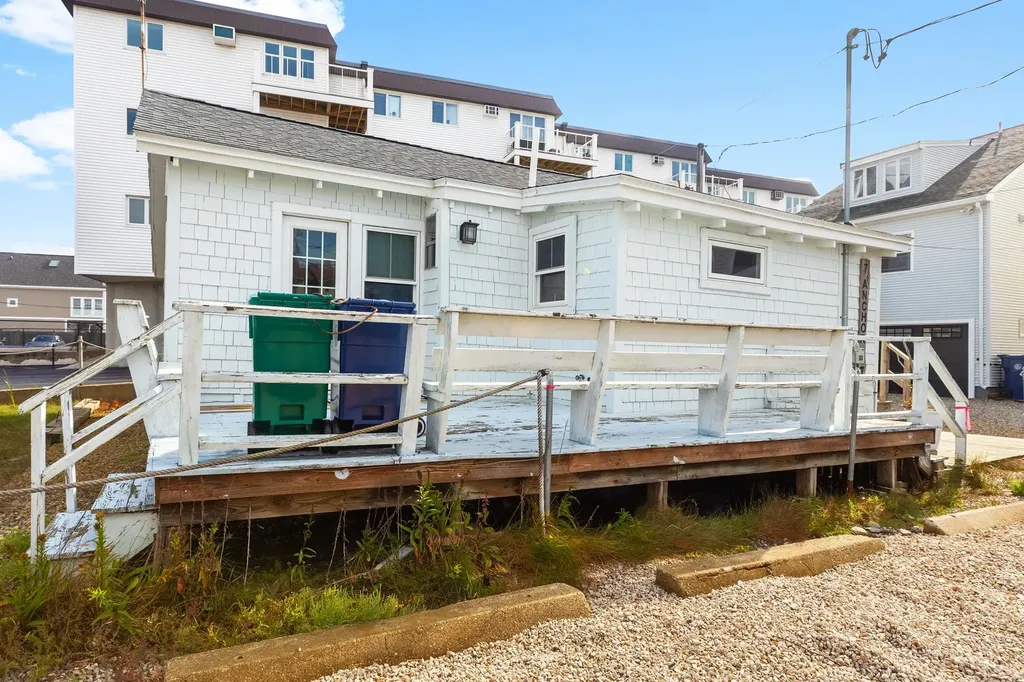 7 Anchor Court Hampton NH 03842