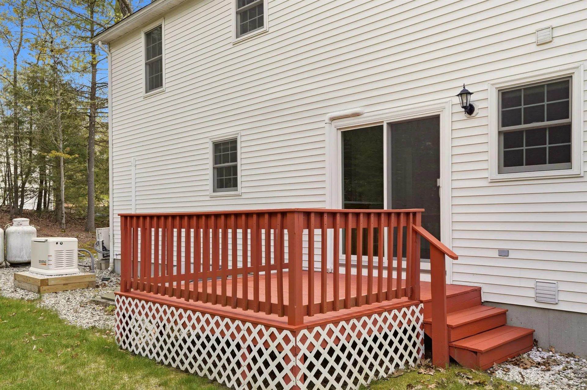 5 Van Buren Circle Goffstown NH 03045