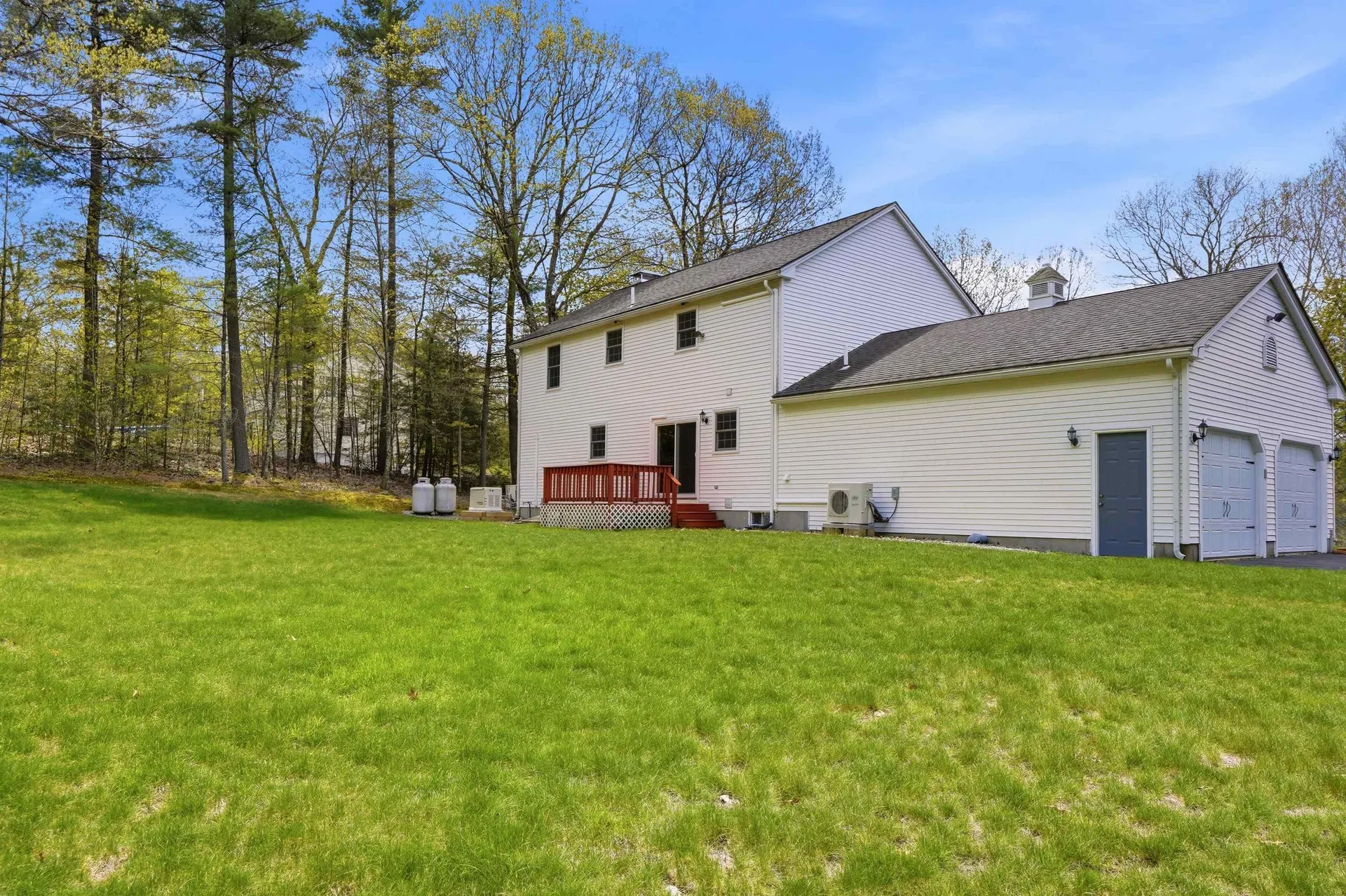 5 Van Buren Circle Goffstown NH 03045