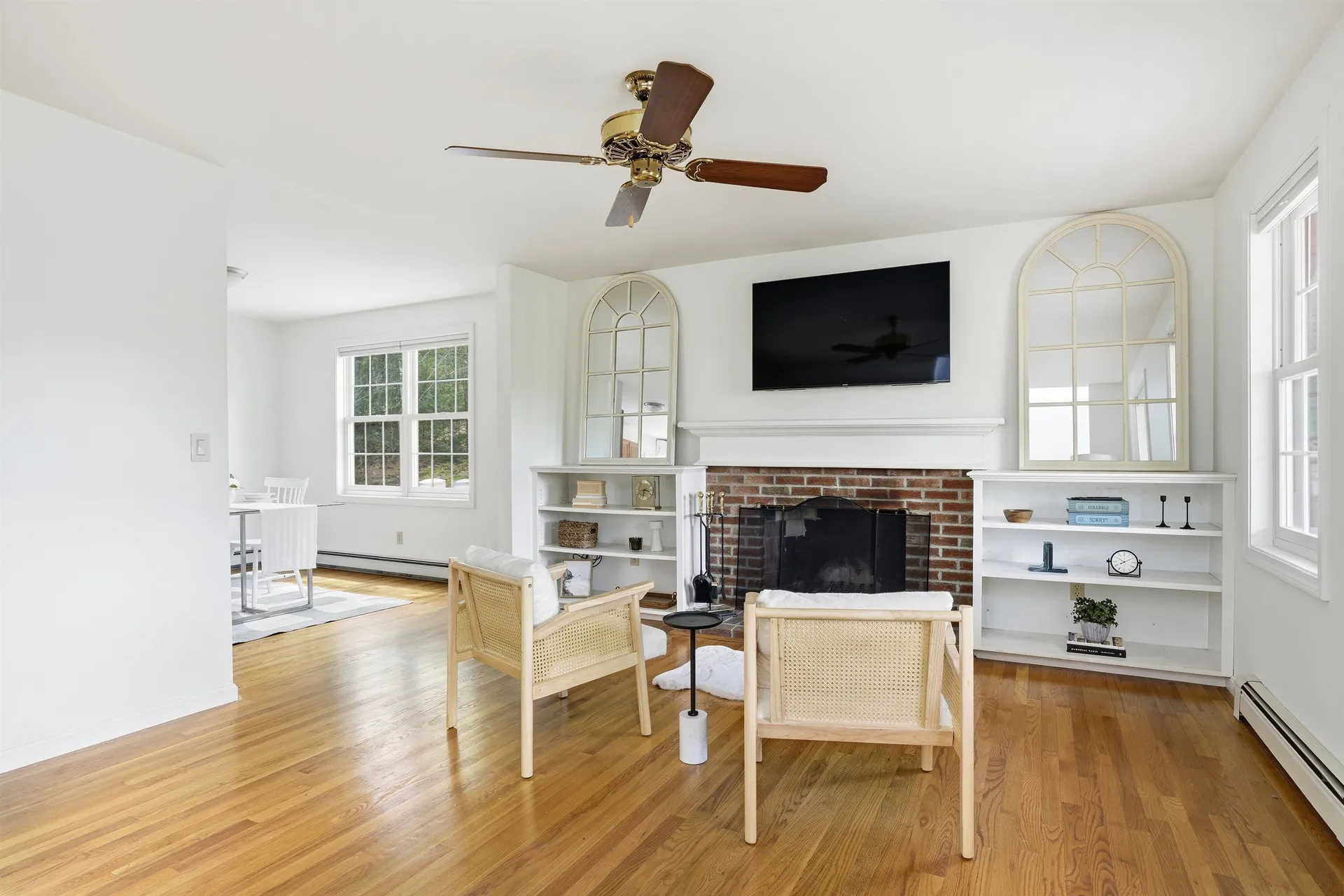 5 Van Buren Circle Goffstown NH 03045