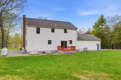 5 Van Buren Circle Goffstown NH 03045
