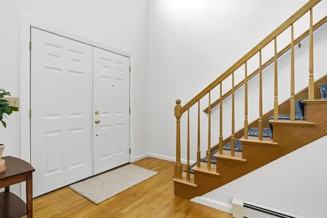 5 Van Buren Circle Goffstown NH 03045