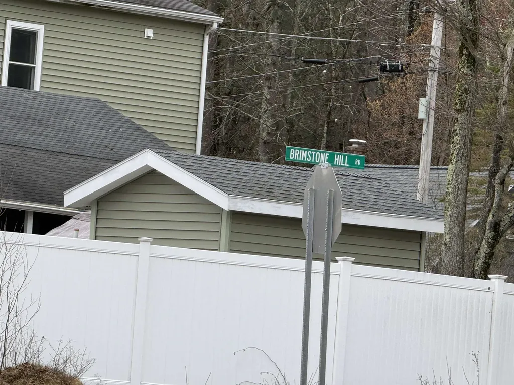 988 Dover Road Epsom NH 03234