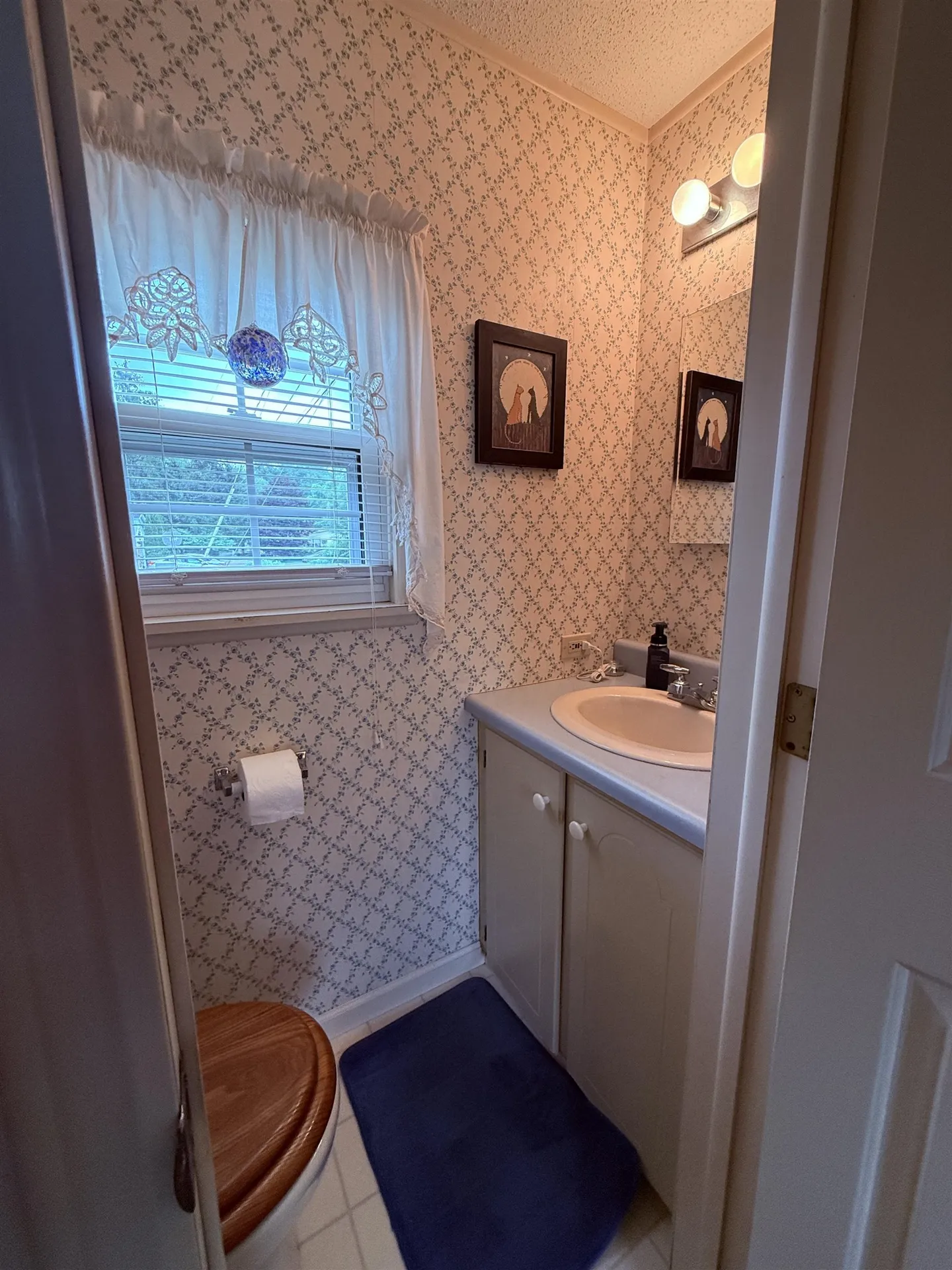 8 Sir Lancelot Drive Exeter NH 03833