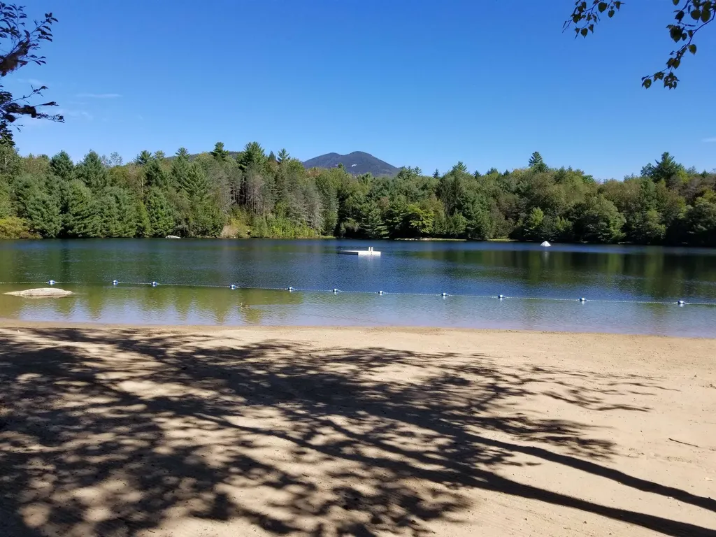 10 Lakeside West Drive Woodstock NH 03262