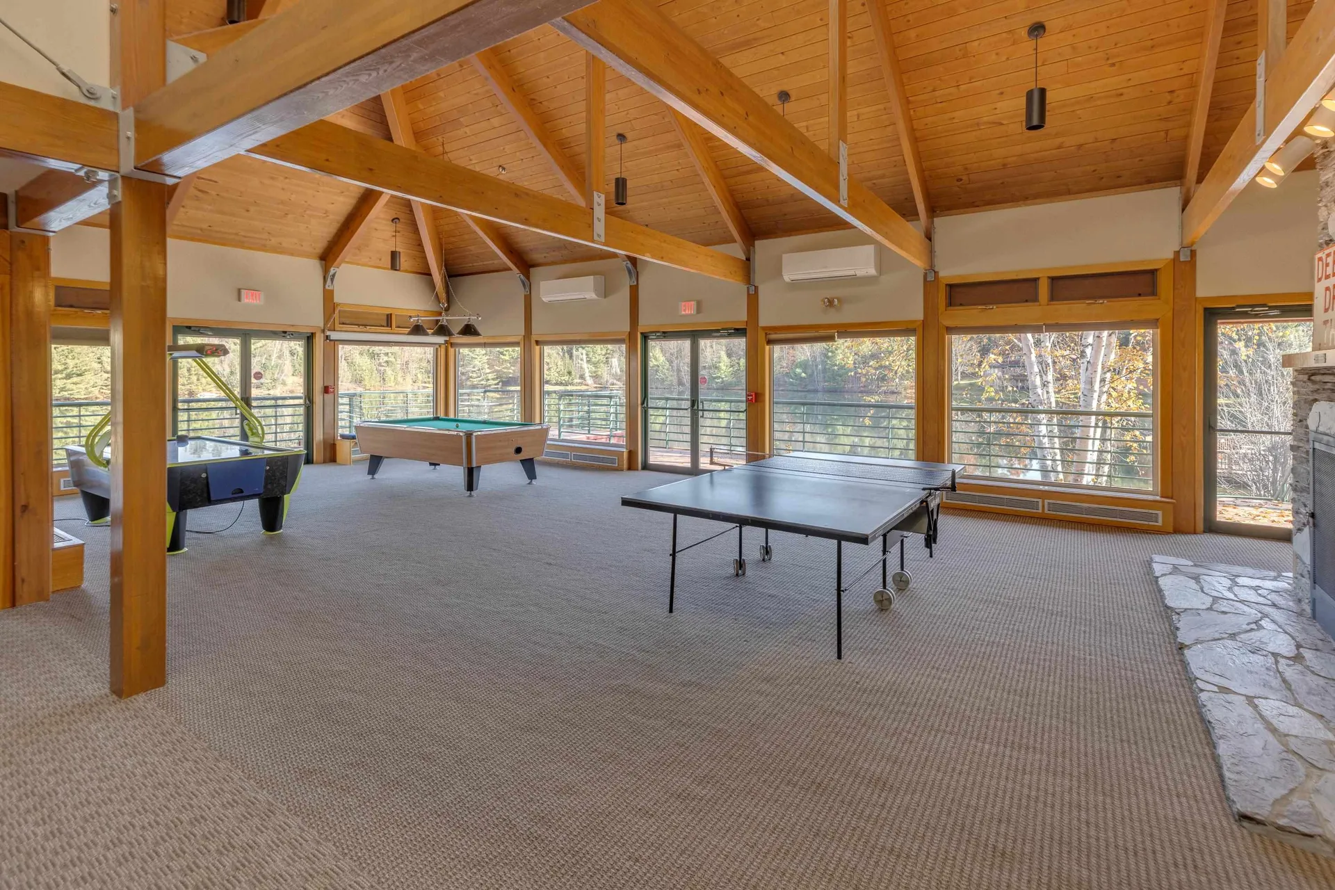 10 Lakeside West Drive Woodstock NH 03262