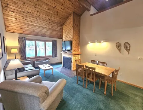 10 Lakeside West Drive Woodstock NH 03262