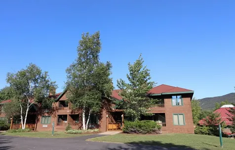 10 Lakeside West Drive Woodstock NH 03262