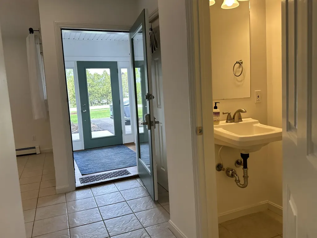5 Bowman Road Vergennes VT 05491