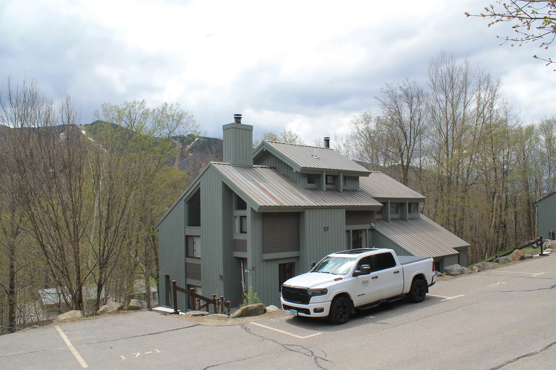 17 Granite Road Lincoln NH 03251
