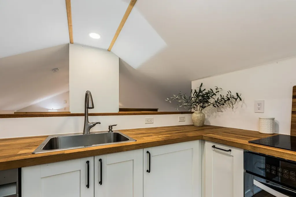1685 Dover Road Epsom NH 03234
