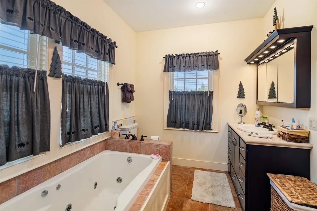 577 Elmore Mountain Road Stowe VT 05672