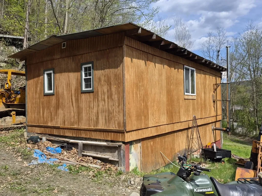 319 River S Road Putney VT 05346