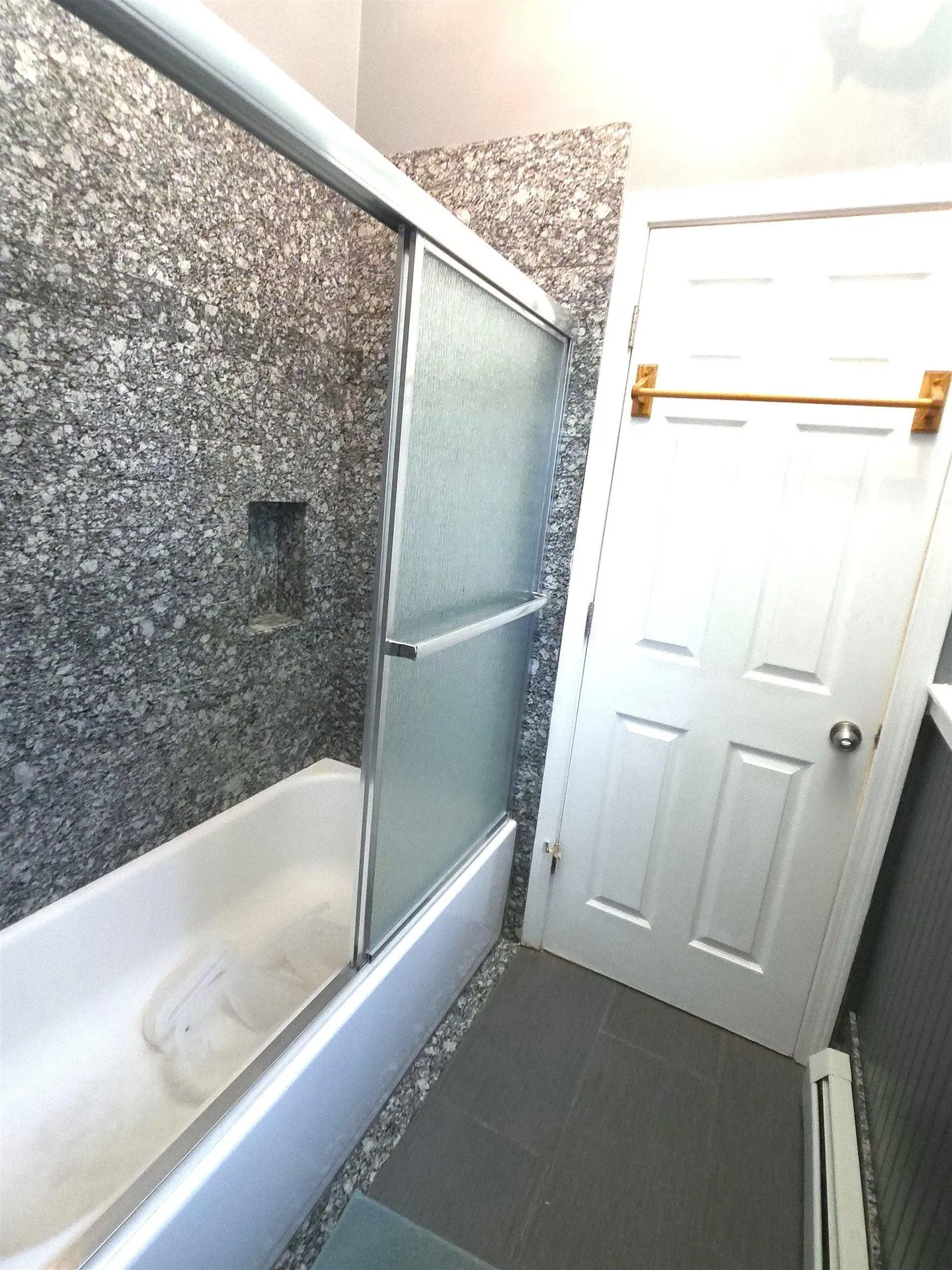729 Pine Street Manchester NH 03104