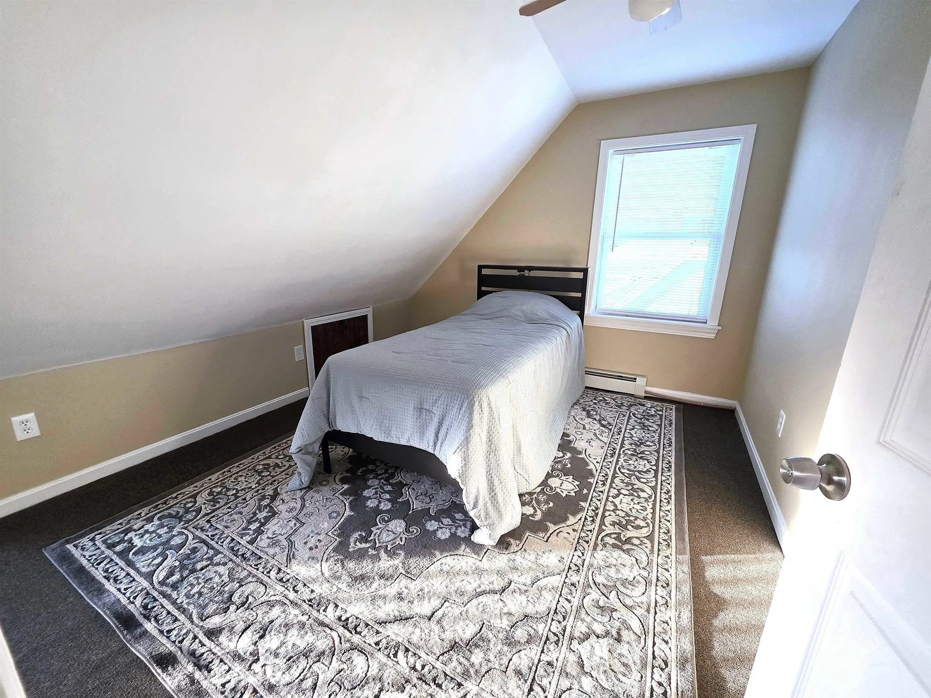 729 Pine Street Manchester NH 03104