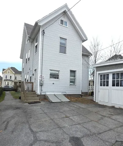 729 Pine Street Manchester NH 03104