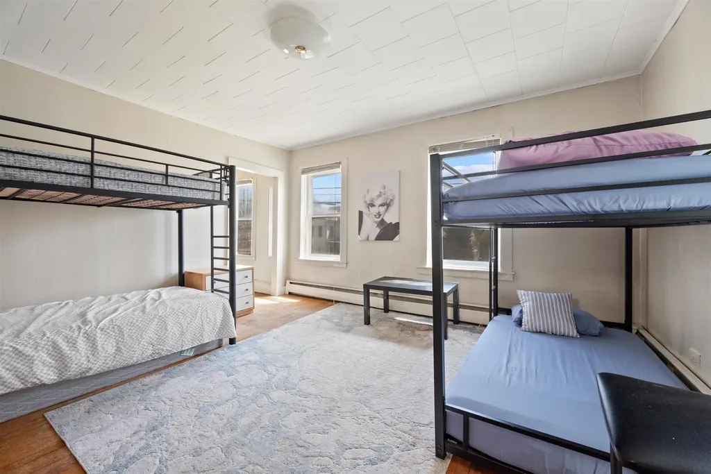 29 Woodstock Avenue Rutland City VT 05701
