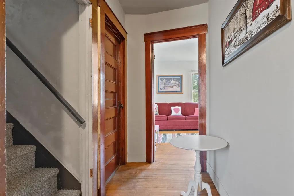 29 Woodstock Avenue Rutland City VT 05701