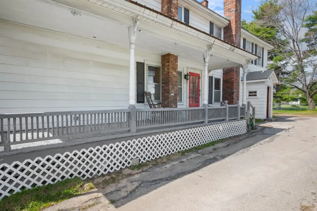 29 Woodstock Avenue Rutland City VT 05701