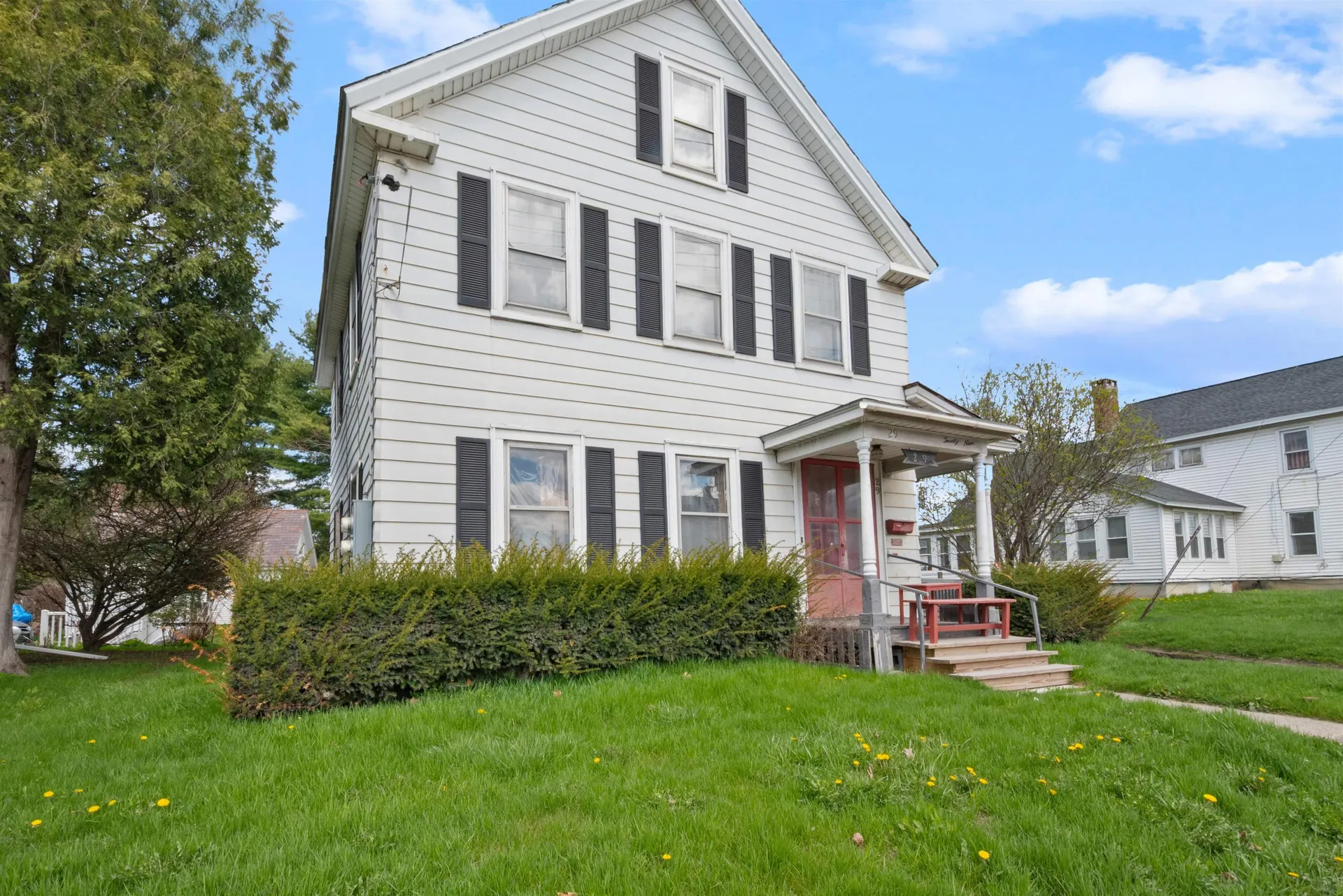 29 Woodstock Avenue Rutland City VT 05701