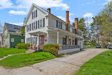 29 Woodstock Avenue Rutland City VT 05701